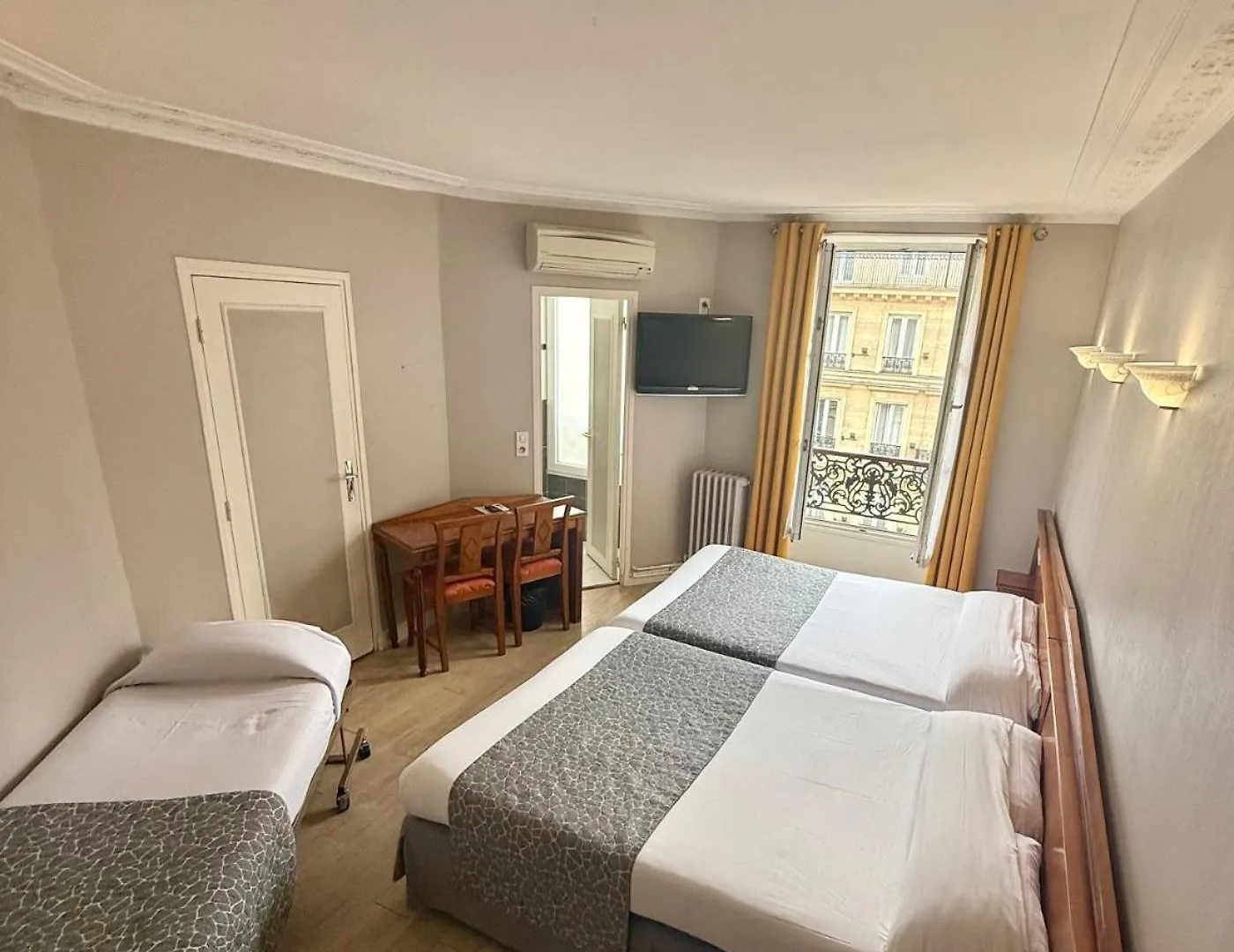 **  New Hotel Gare Du Nord Paris France