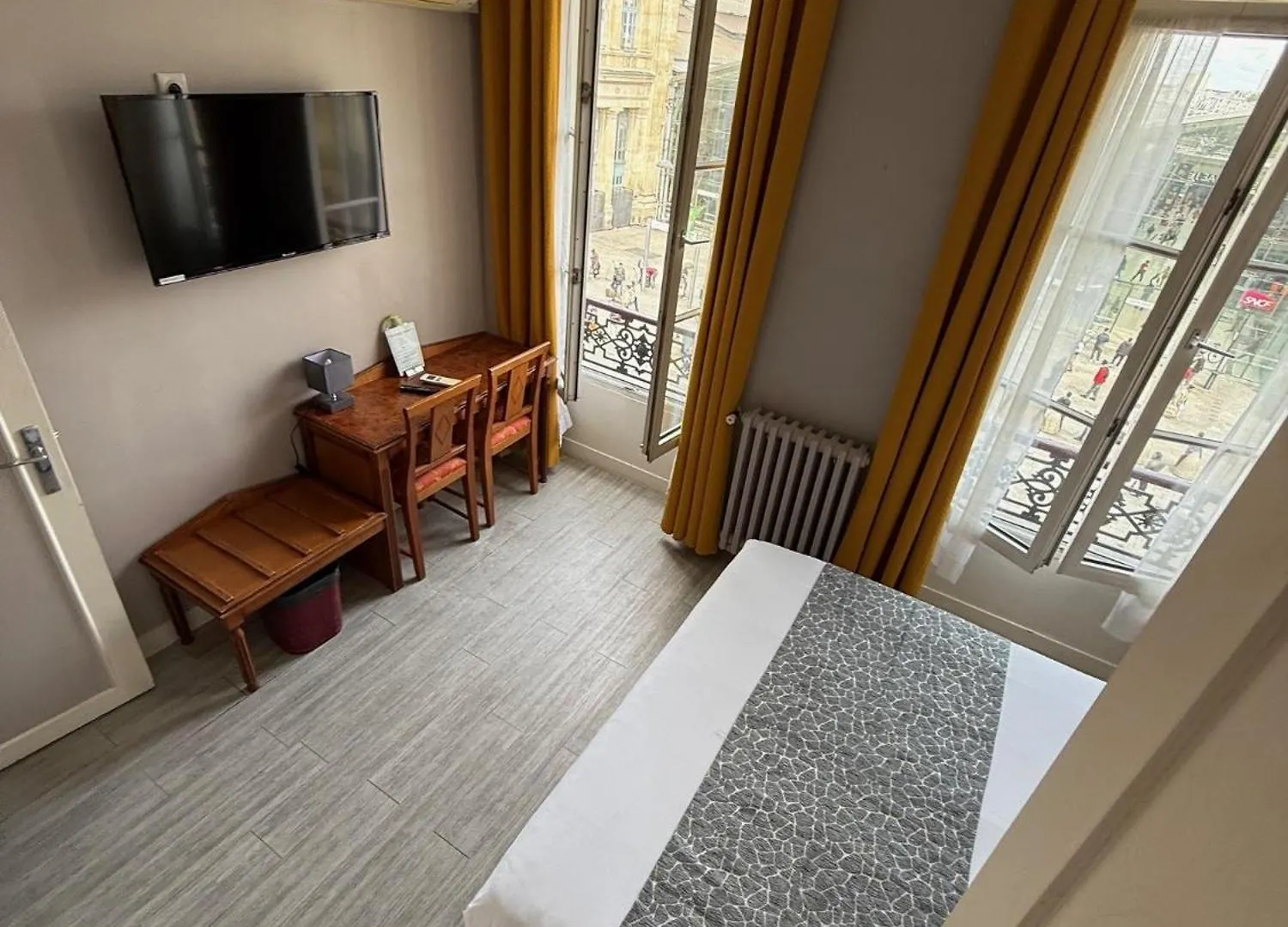 **  New Hotel Gare Du Nord Paris France