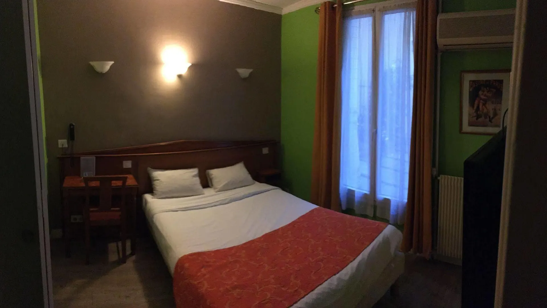 **  New Hotel Gare Du Nord Paris France